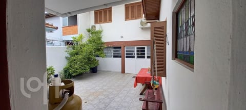 Image 16 - 276570